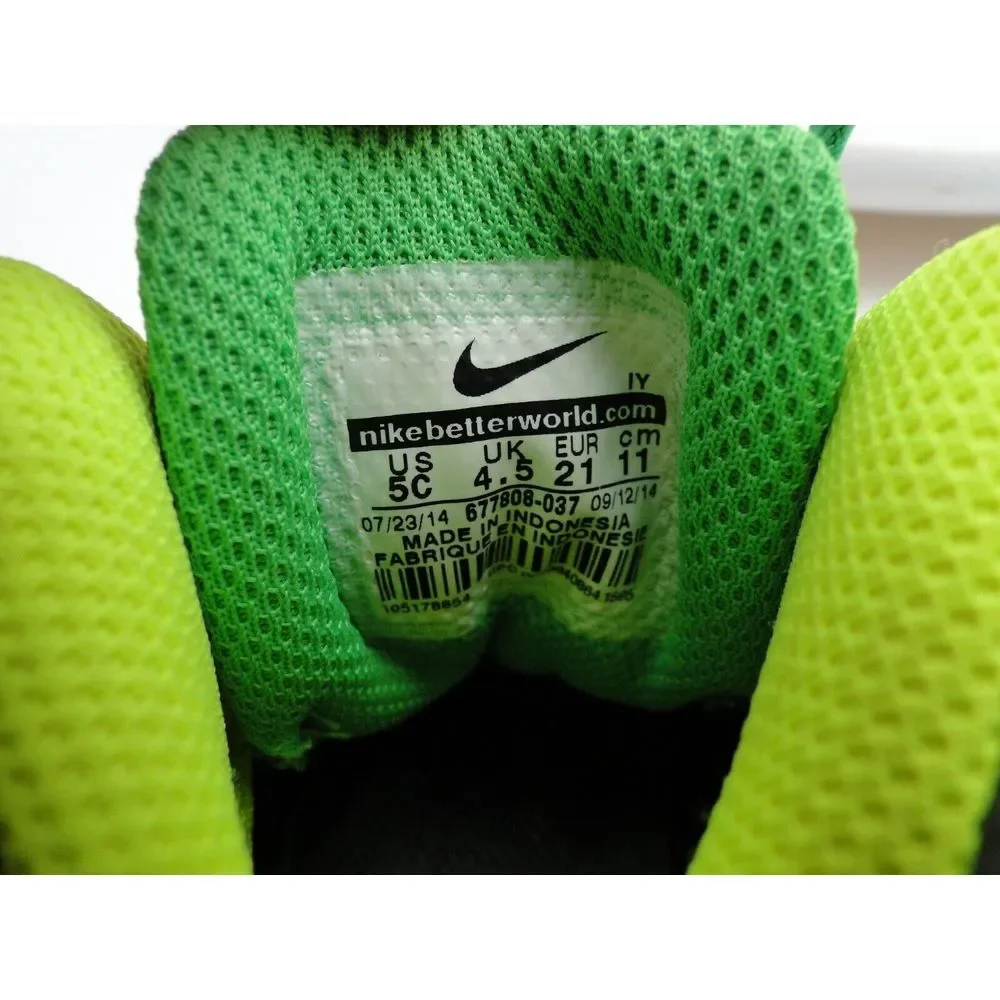 Nike court invader